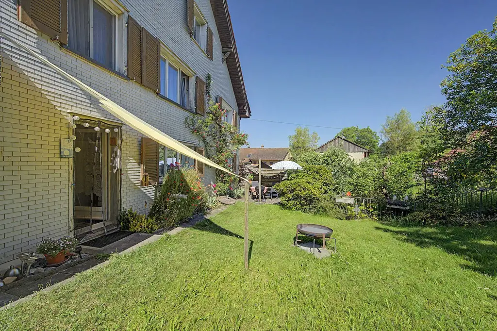 Charaktervolles Einfamilienhaus mit Einliegerwohnung auf einmaligem 1’670 m² Grundstück