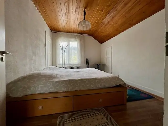 Charmante villa individuelle de 5,5 pièces, avec jardin et garage