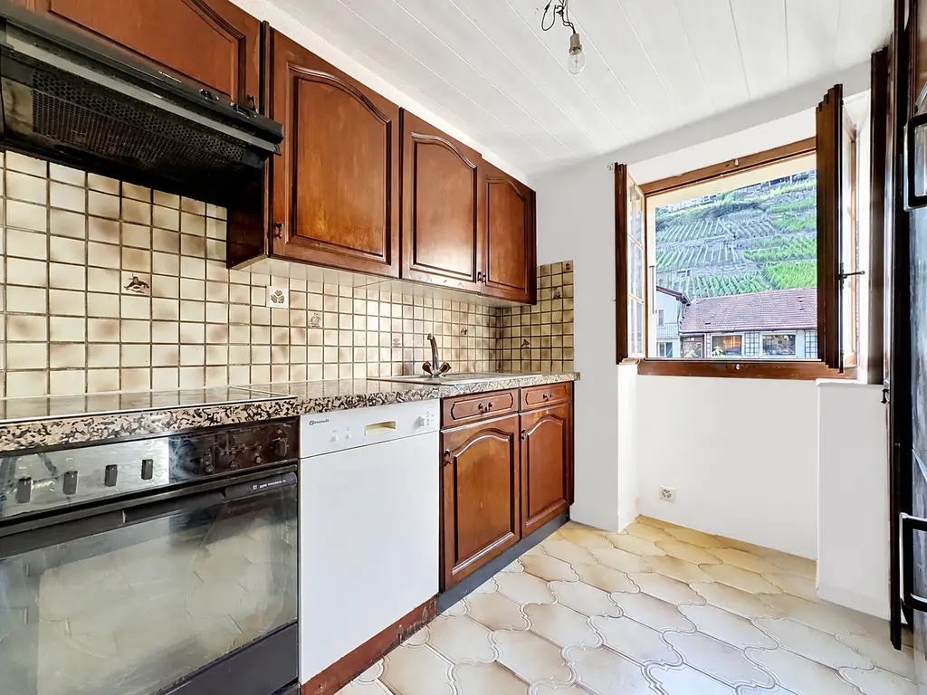 Maison de village avec deux appartements et grange à fort potentiel