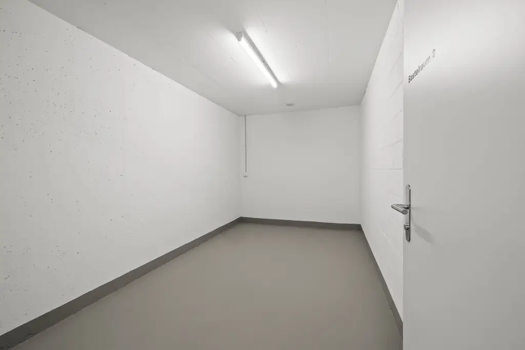 MODERN, HOCHWERTIG UND LICHTDURCHFLUTET