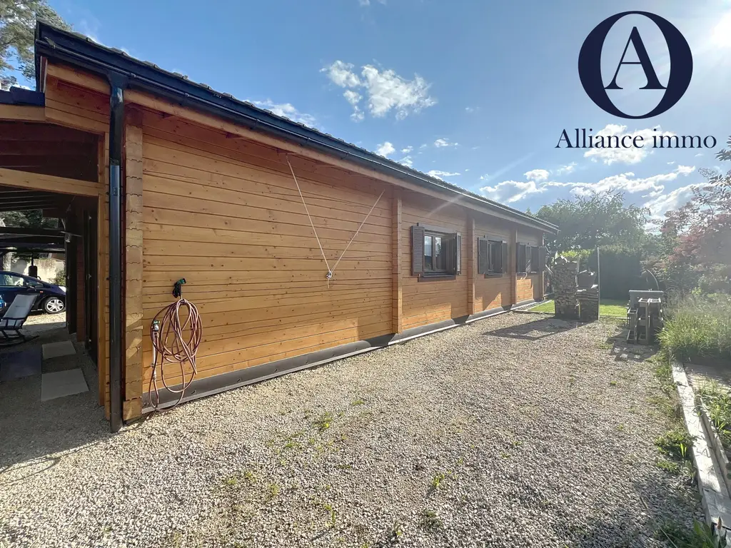 Un coin de paradis à 50 mètres du lac de Neuchâtel – Maison en bois massif 3.5 pièces – 120 m²