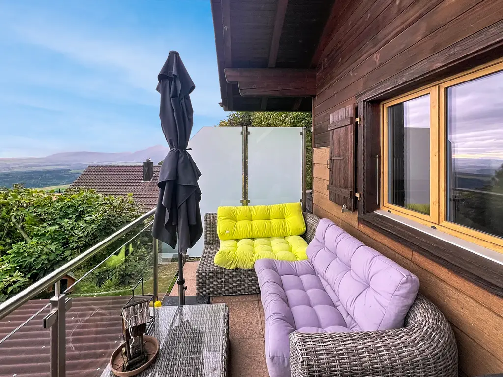 Maison individuelle avec vue panoramique sur le lac de Neuchâtel et Yverdon