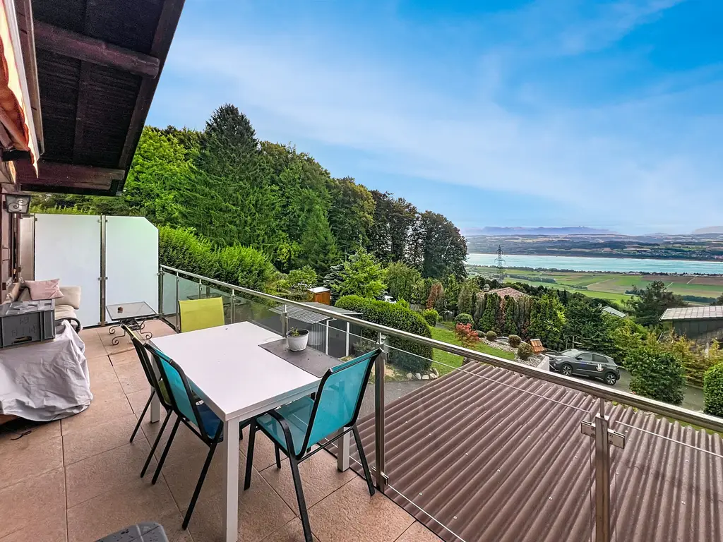 Maison individuelle avec vue panoramique sur le lac de Neuchâtel et Yverdon
