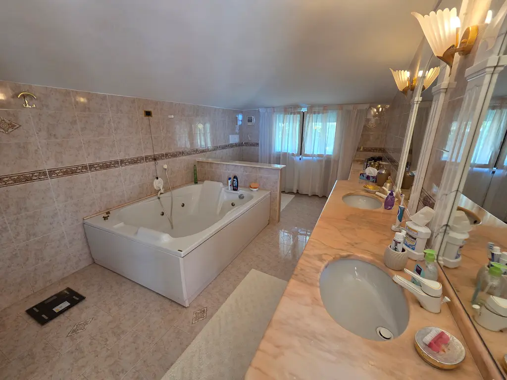 Exceptional Villa in San Remo – Mediterranean Panorama &amp; Outstanding Living Spaces