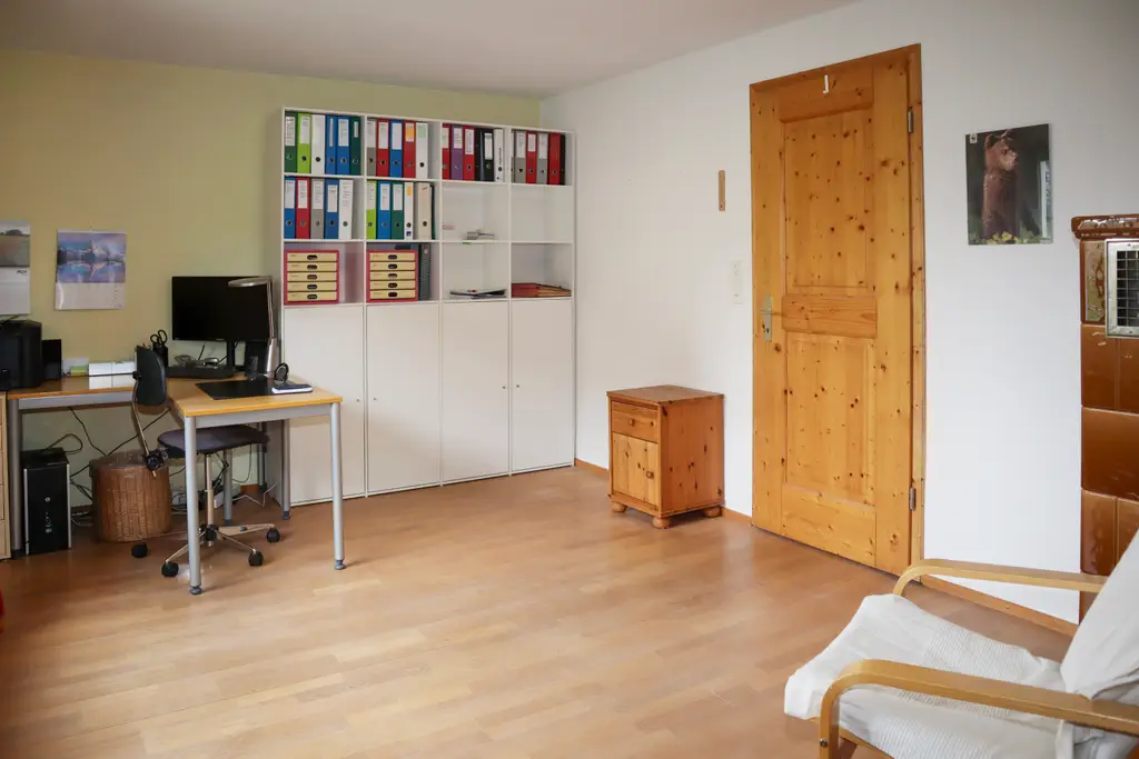 6 &#8211; Zimmer-Einfamilienhaus an sehr ruhiger und sonniger Lage