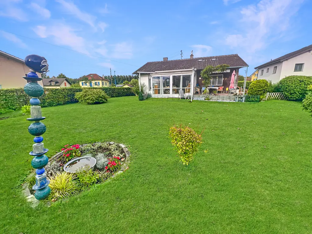 Au cœur d’Yvonand – Charmante maison de 3,5 pièces avec jardin verdoyant et terrasse ensoleillée à remettre au goût du jour