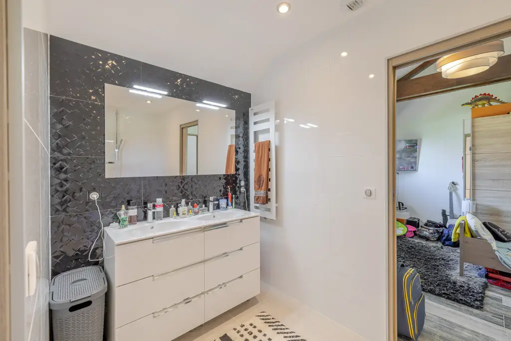 A VENDRE VILLA CONTEMPORAINE EXCEPTIONNELLE AVEC VUE PANORAMIQUE SUR GENÈVE