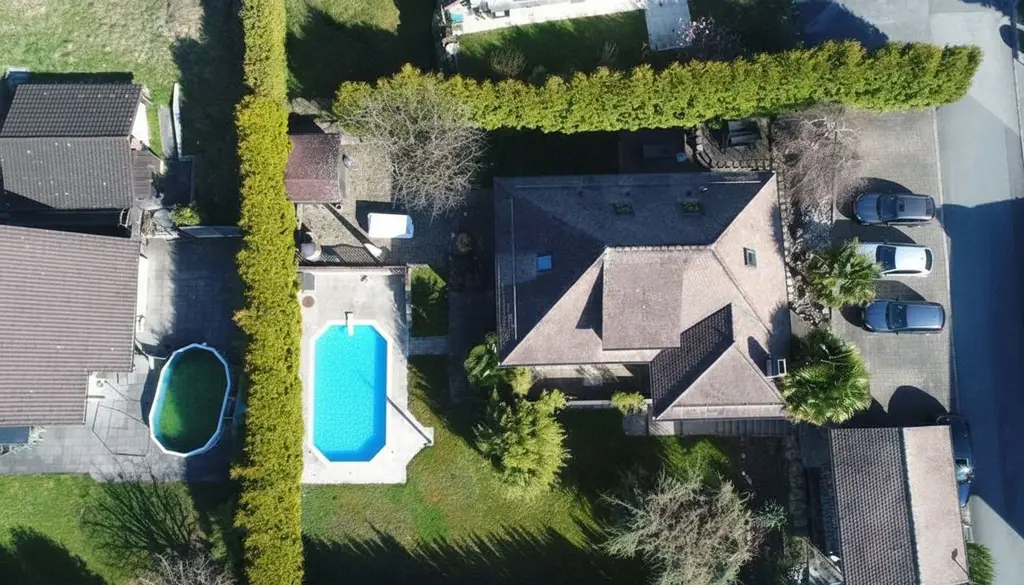 Maison individuelle de 6.5 pces avec apparemment de 3 pces, piscine et grand jardin – à 10 min de Lausanne