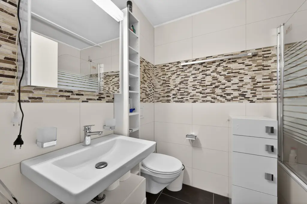 Moderne 3.5 Zimmer Gartenwohnung an sonniger Lage und See nähen