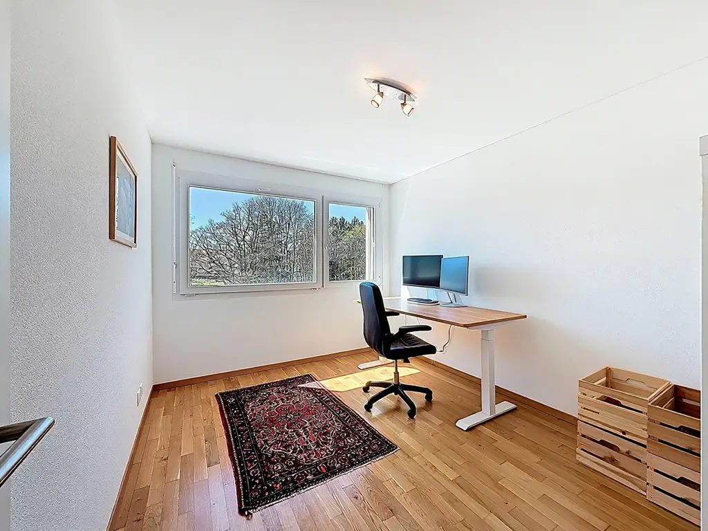 Duplex lumineux de 4,5 pièces, avec balcon plein sud et vue dégagée – belle opportunité à Belfaux