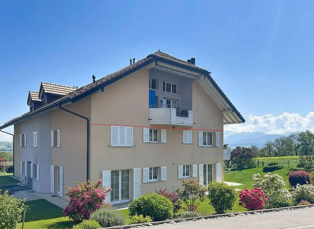 Duplex lumineux aux volumes généreux au cœur de Servion