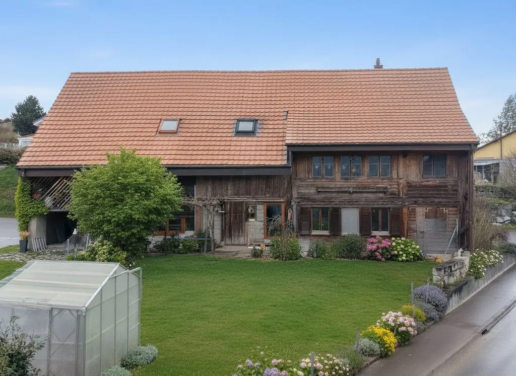 Ferme rénovée avec 3 appartements – rendement ~5% – Villarimboud