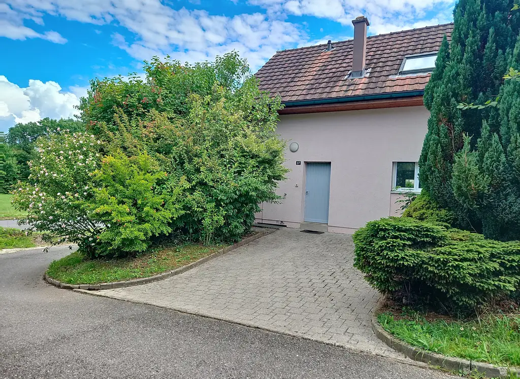 Agréable maison à Pensier (FR) avec jardin