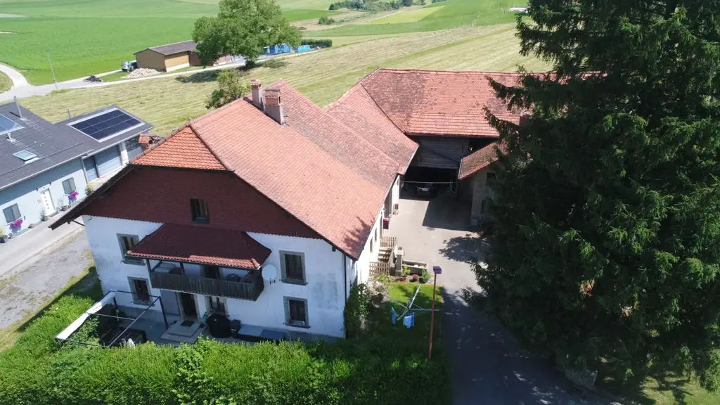 Immeuble de 2 appartements avec possibilité pour un troisième lot