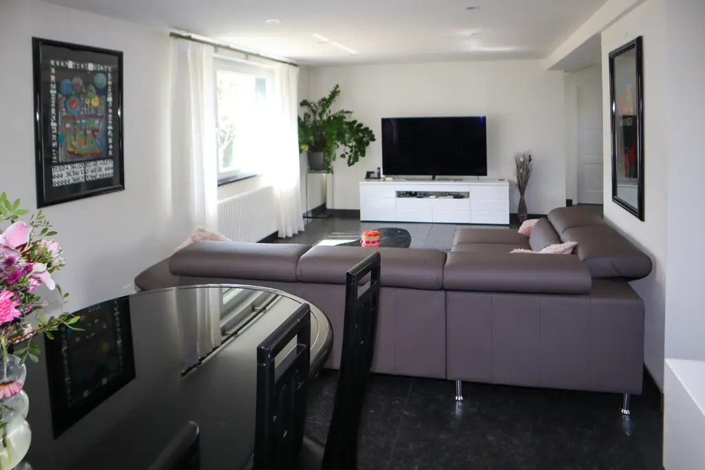 Ruhig und sonnig; 4,5 Zimmer-Einfamilienhaus an bester Lage