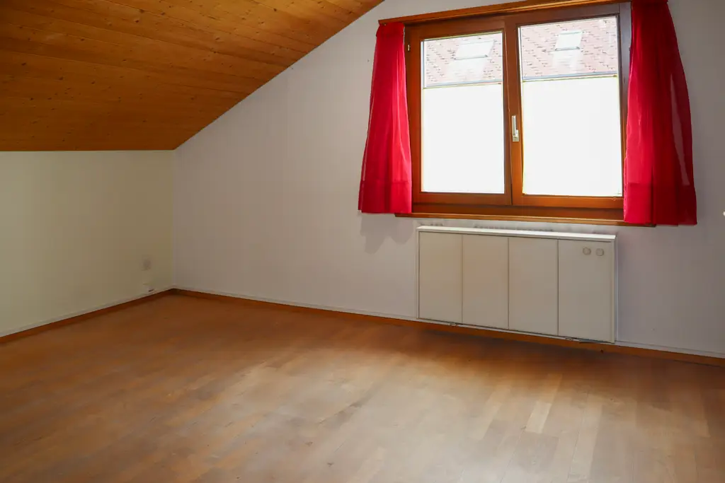 6 &#8211; Zimmer-Einfamilienhaus an sehr ruhiger und sonniger Lage