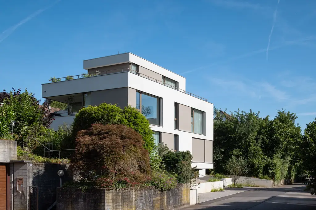 Modern mit Garten und Minergie-Zertifikat