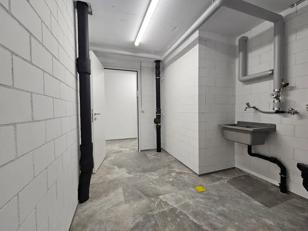 NEUBAU AN TOP LAGE (WHG-D) MIT EIGNE WASCHKÜCHE UND KELLER (14,5 m2)