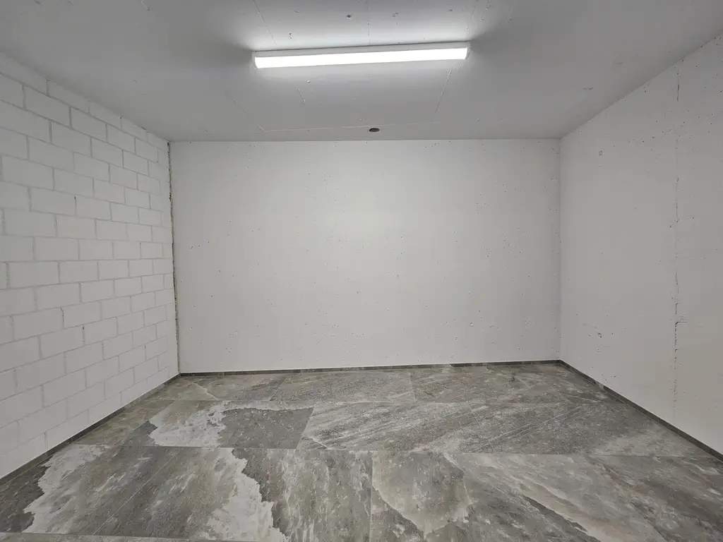 NEUBAU AN TOP LAGE (WHG-B) MIT GROSSZÜGIGER SITZPLATZ 88M2 UND MIT EIGNE WASCHKÜCHE UND KELLER (23 m2)