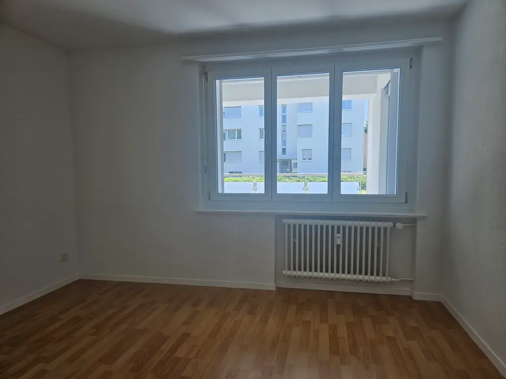 FRISCH RENOVIERT AN GUTER LAGE