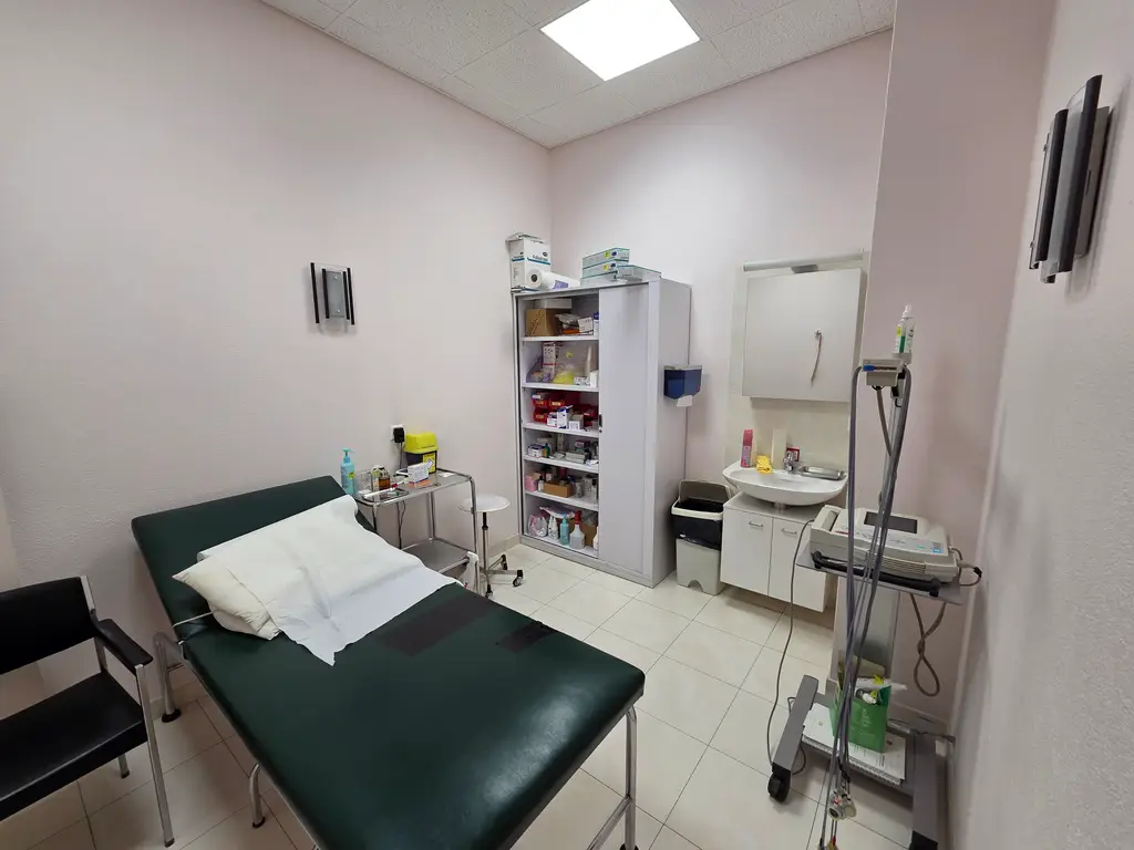 Genève – Cabinet médical avec patientèle établie, 3–4 cabinets, fort potentiel de développement