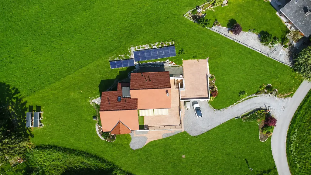 PROPRIÉTÉ D’EXCEPTION AVEC ESPACE WELLNESS PRIVATIF ET VUE PANORAMIQUE SUR LES PRÉALPES