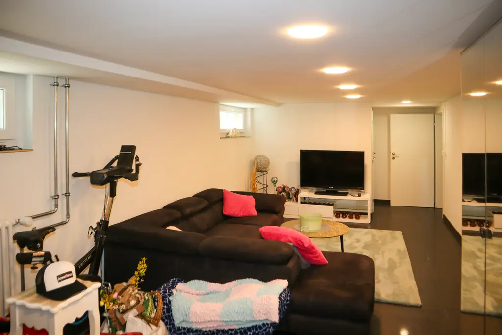 Ruhig und sonnig; 4,5 Zimmer-Einfamilienhaus an bester Lage