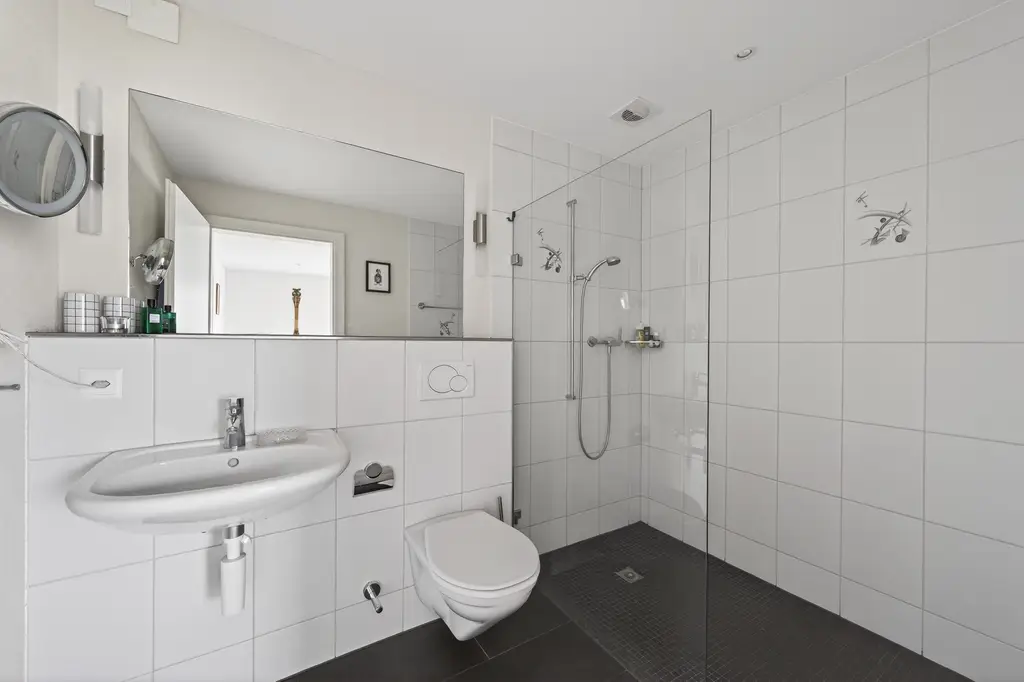 Unscheinbares elegantes Einfamilienhaus mit Panoramablick in Gams