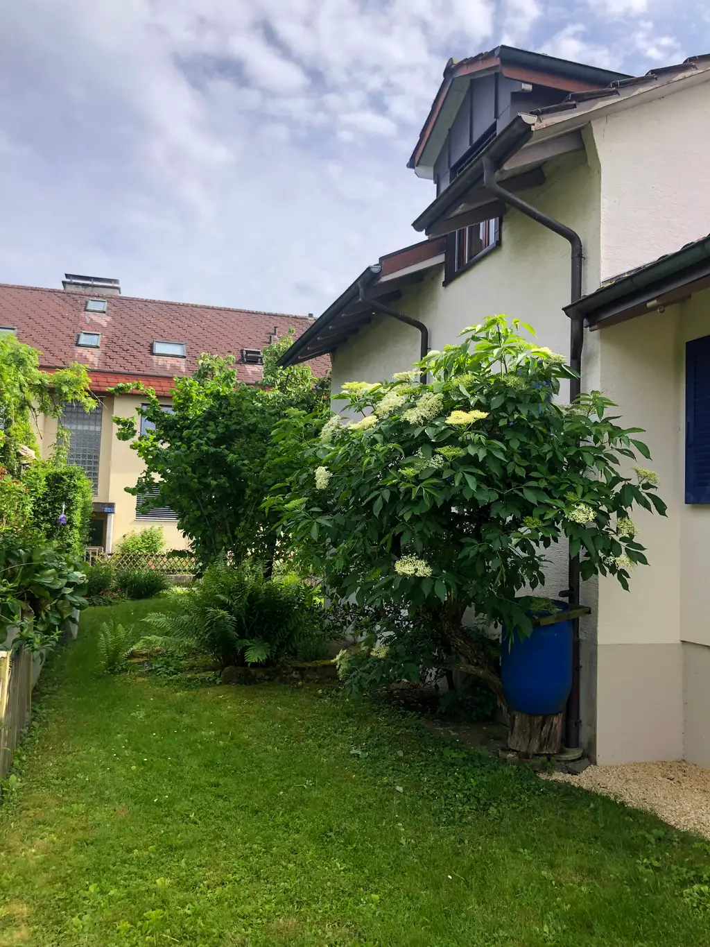 6 &#8211; Zimmer-Einfamilienhaus an sehr ruhiger und sonniger Lage