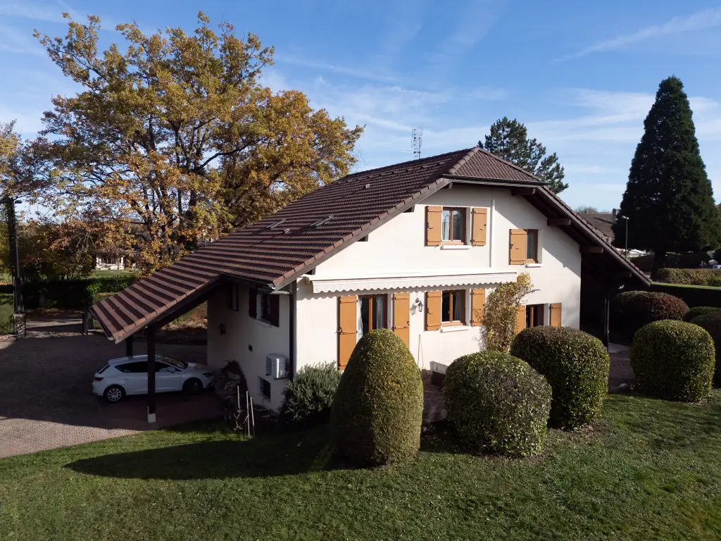 Maison 7 pièces 142m2 – CHENS-SUR-LÉMAN (74140)