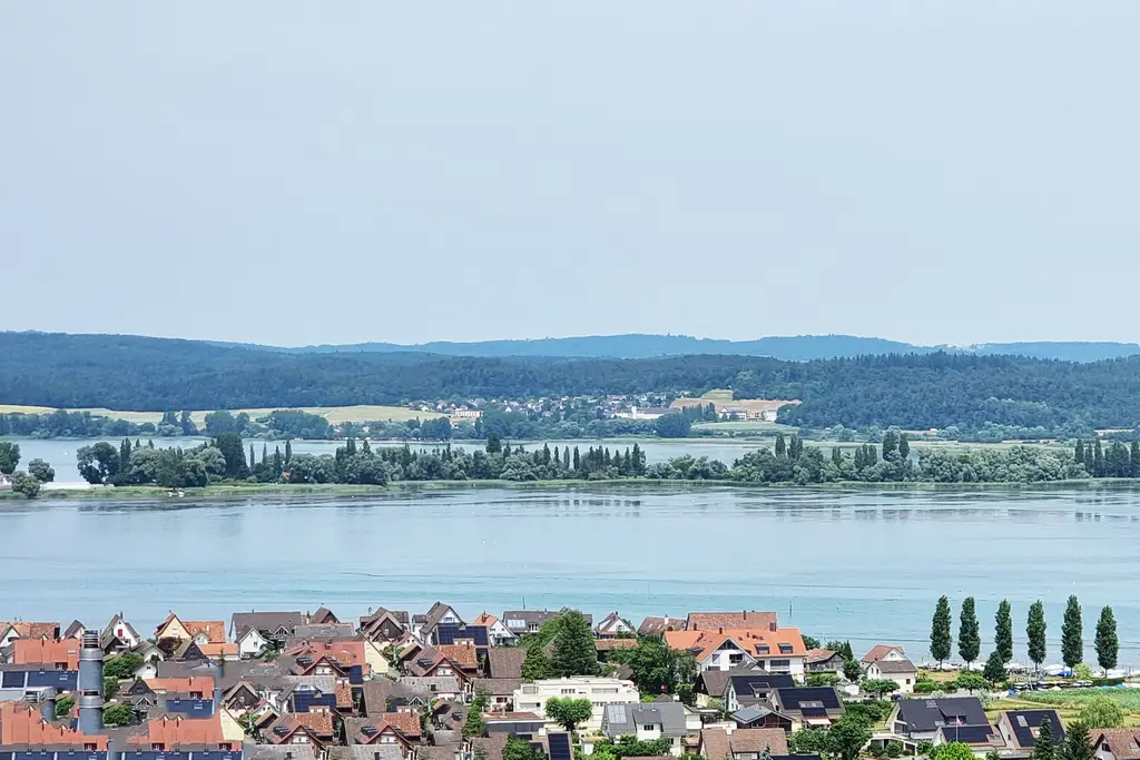 Exklusive Villa an exponierter Lage mit Seesicht trifft erlesenes Wohnambiente