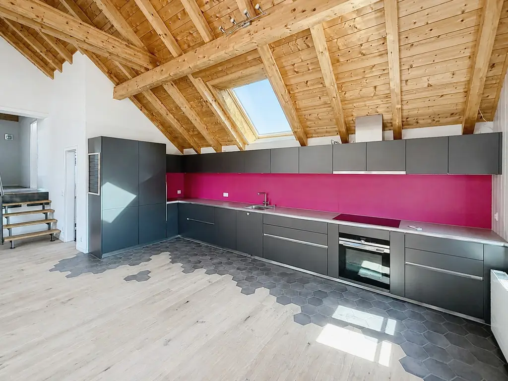 Magnifique appartement de 4,5 pièces avec entrée indépendante, jardin privatif et vue dégagée