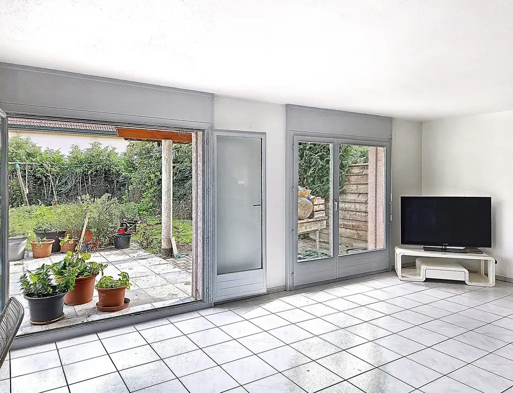 Agréable maison à Pensier (FR) avec jardin