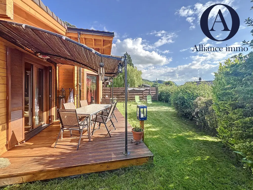 Un coin de paradis à 50 mètres du lac de Neuchâtel – Maison en bois massif 3.5 pièces – 120 m²