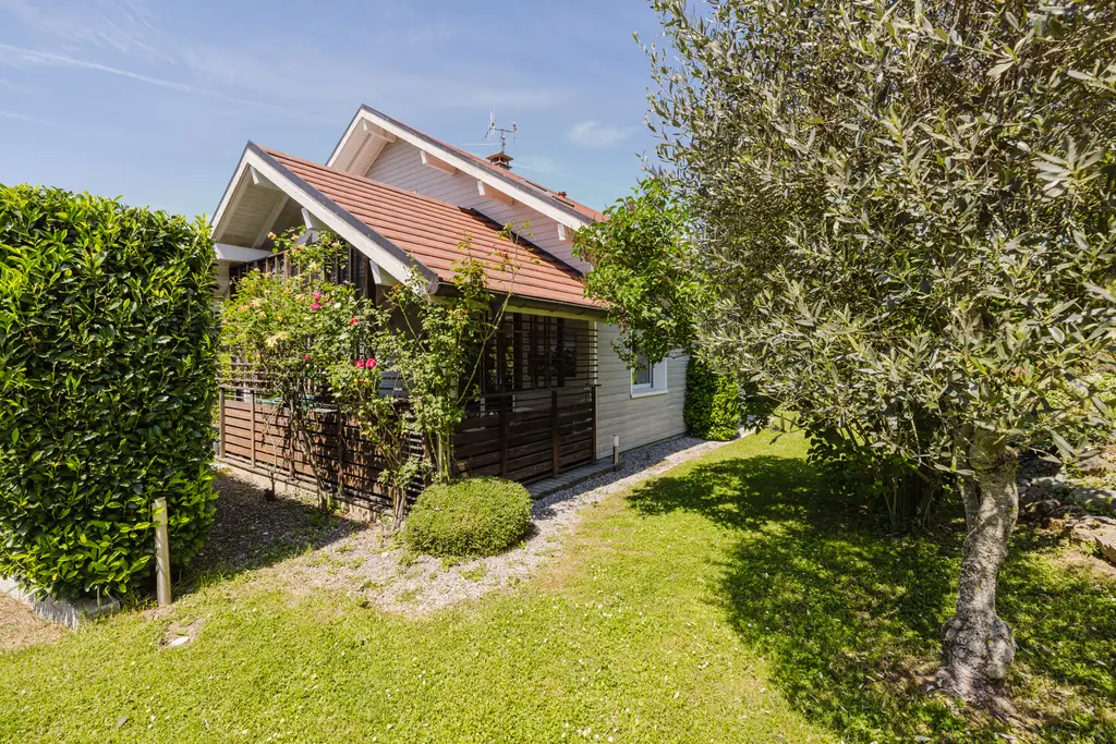 FRANCE VOISINE À VENDRE – BOSSEY &#8211; VILLA DE CHARME AVEC VUE IMPRENABLE SUR LE BASSIN GENEVOIS