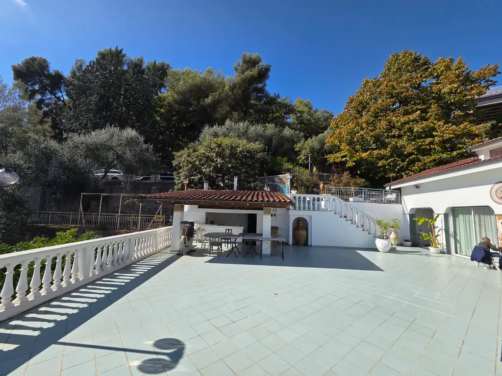 Exceptional Villa in San Remo – Mediterranean Panorama &amp; Outstanding Living Spaces