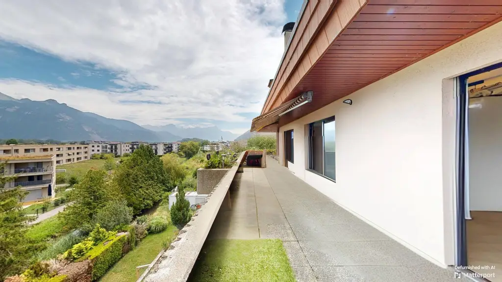 Duplex de 4,5 pièces en attique