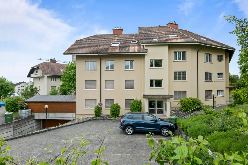 4 1/2 Zimmer Etagenwohnung