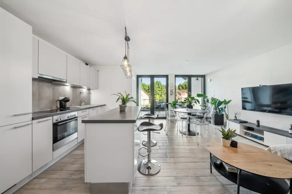 Coup de coeur: superbe appartement de 2,5 pièces, au rez, avec sa terrasse