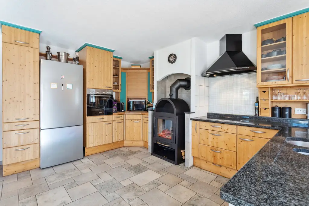 Superbe appartement de 5 p, de plain-pied, avec terrasse et jardin privés, à vendre