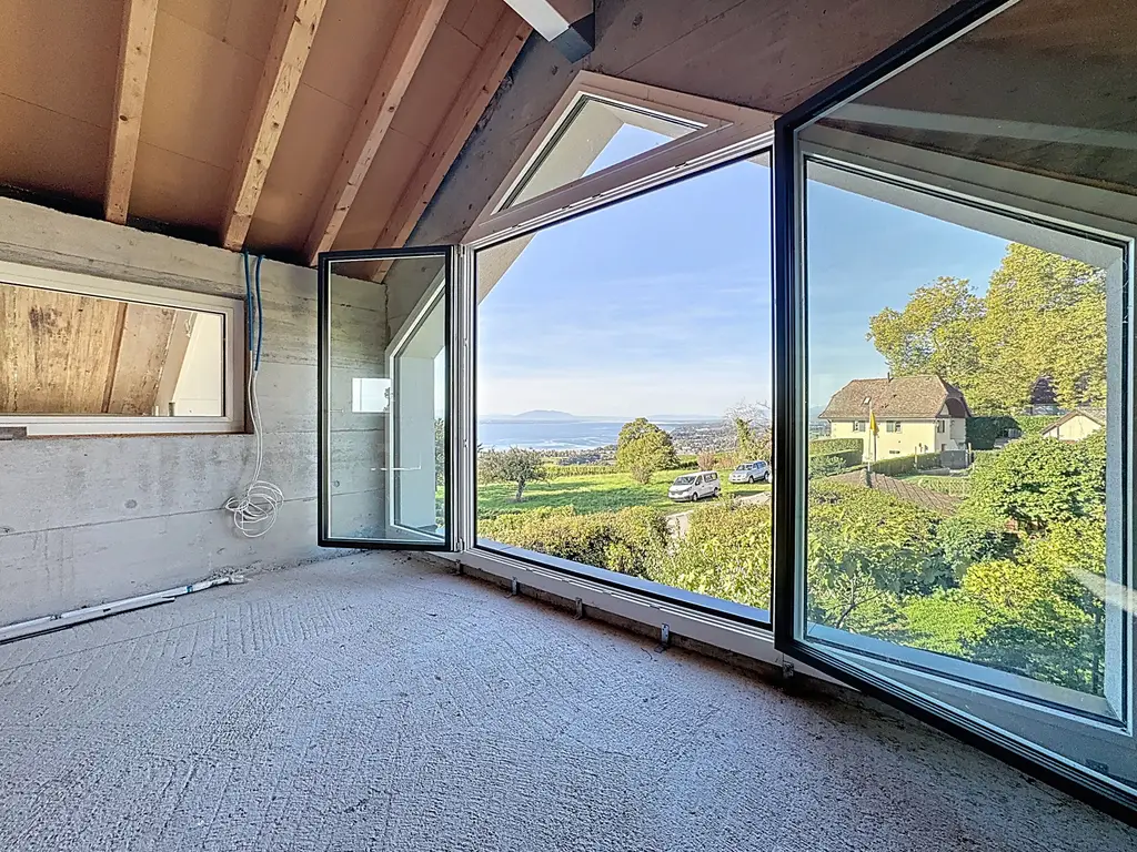Villa neuve haut de gamme : 360 m² de lumière et de prestige face au lac et aux Alpes, à vous de choisir les finitions &#8230;