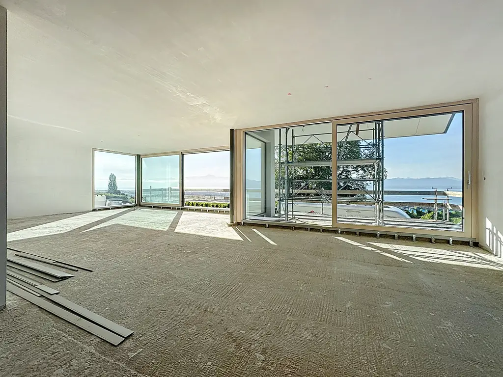 Villa neuve haut de gamme : 360 m² de lumière et de prestige face au lac et aux Alpes, à vous de choisir les finitions &#8230;