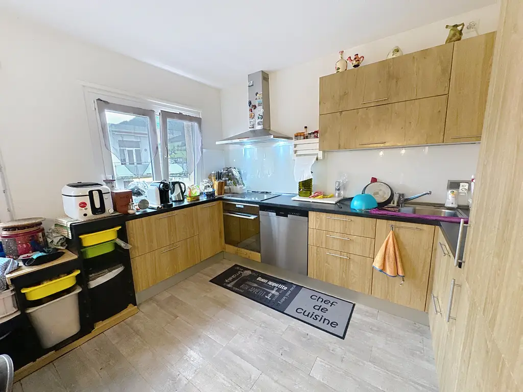 À vendre à Villeneuve (VD) – Bel appartement traversant de 4.5 pièces avec vue dégagée et balcon plein sud