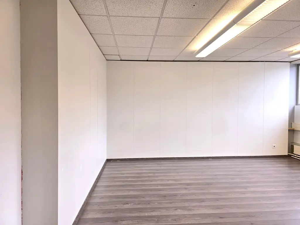 Büro oder Lagerfläche in Altendorf zu vermieten