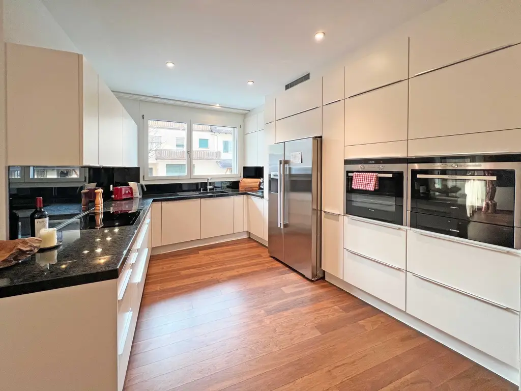 Moderne Hochparterre Wohnung in unmittelbarer Seenähe