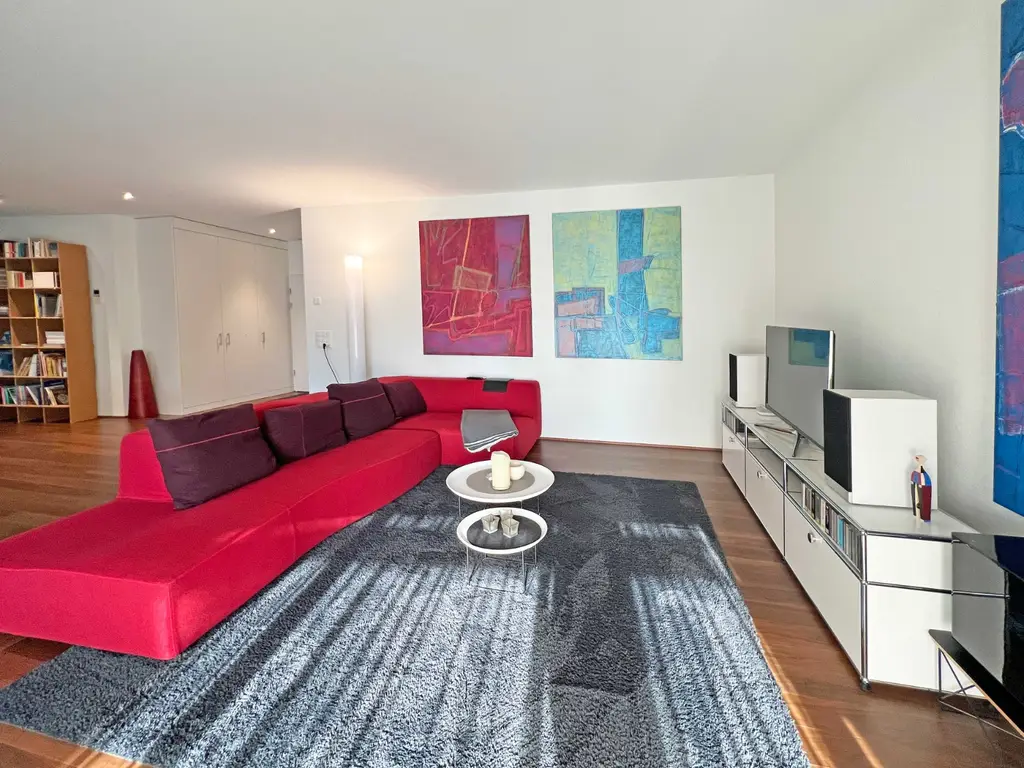 Moderne Hochparterre Wohnung in unmittelbarer Seenähe