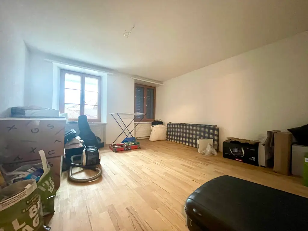 Modern mit Sitzplatz und zentraler Lage