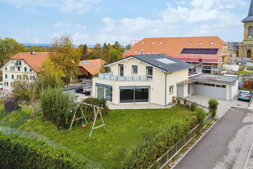 A saisir: maison individuelle de 6,5 pc avec appartement indépendant &#8211; à Arconciel