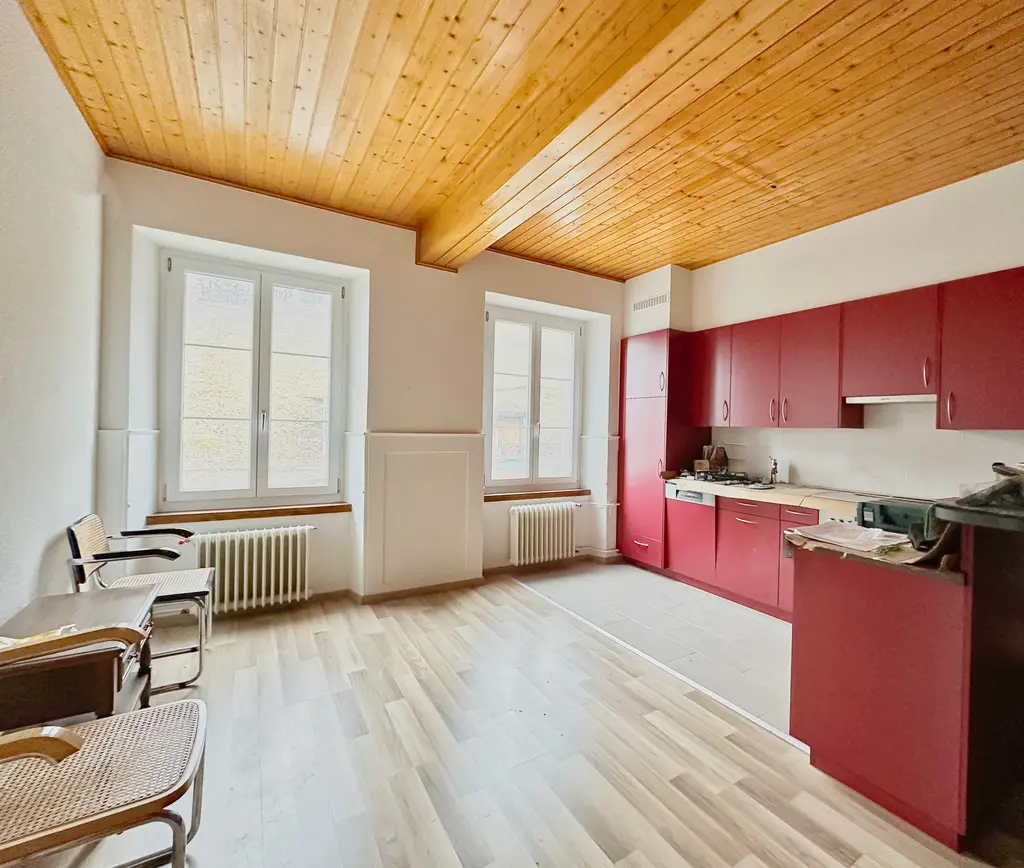 Opportunité à saisir &#8211; maison individuelle de 5,5 p,  avec appartement 3,5 pc indépendant + potentiel