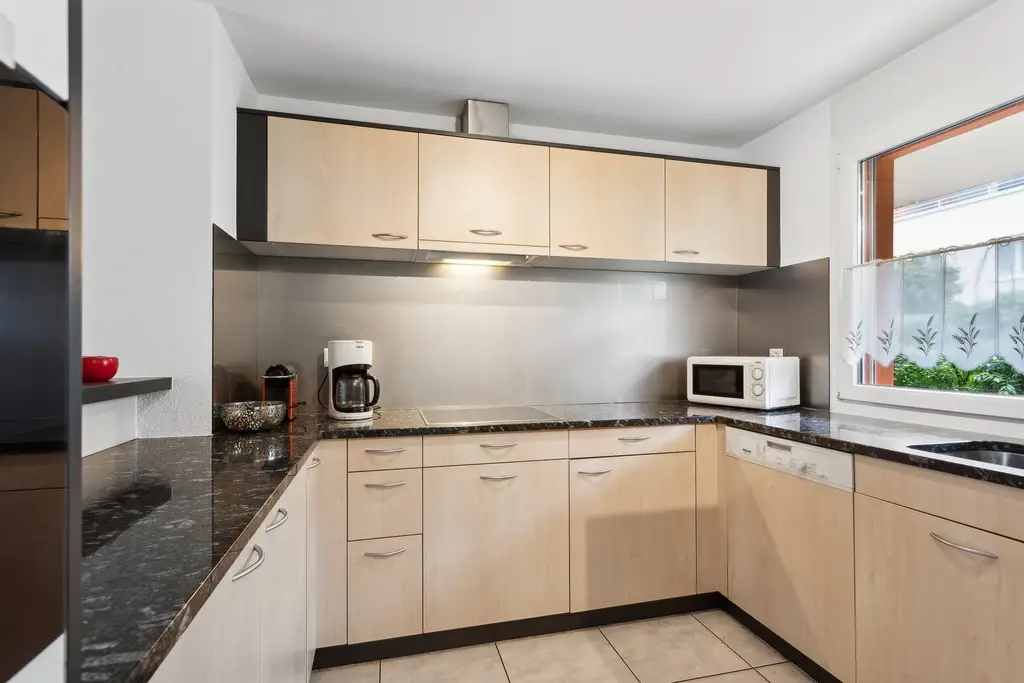 Magnifique duplex de 5,5 p avec véranda et jardin, comme dans votre maison